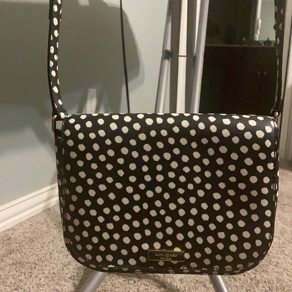 kate spade Handbags - Kate Spade polka dot cross body